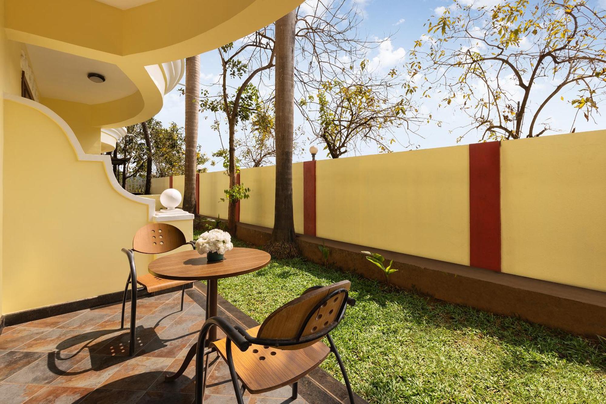 Deluxe Double Room on Food & Beverages Laundry Transfers to nearest Beach Happy Hours 11 Inhouse brands from 4pm to 9pm