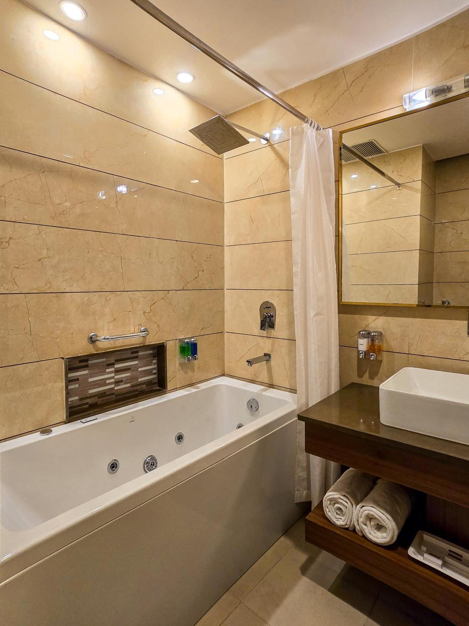 King Room Mountain View