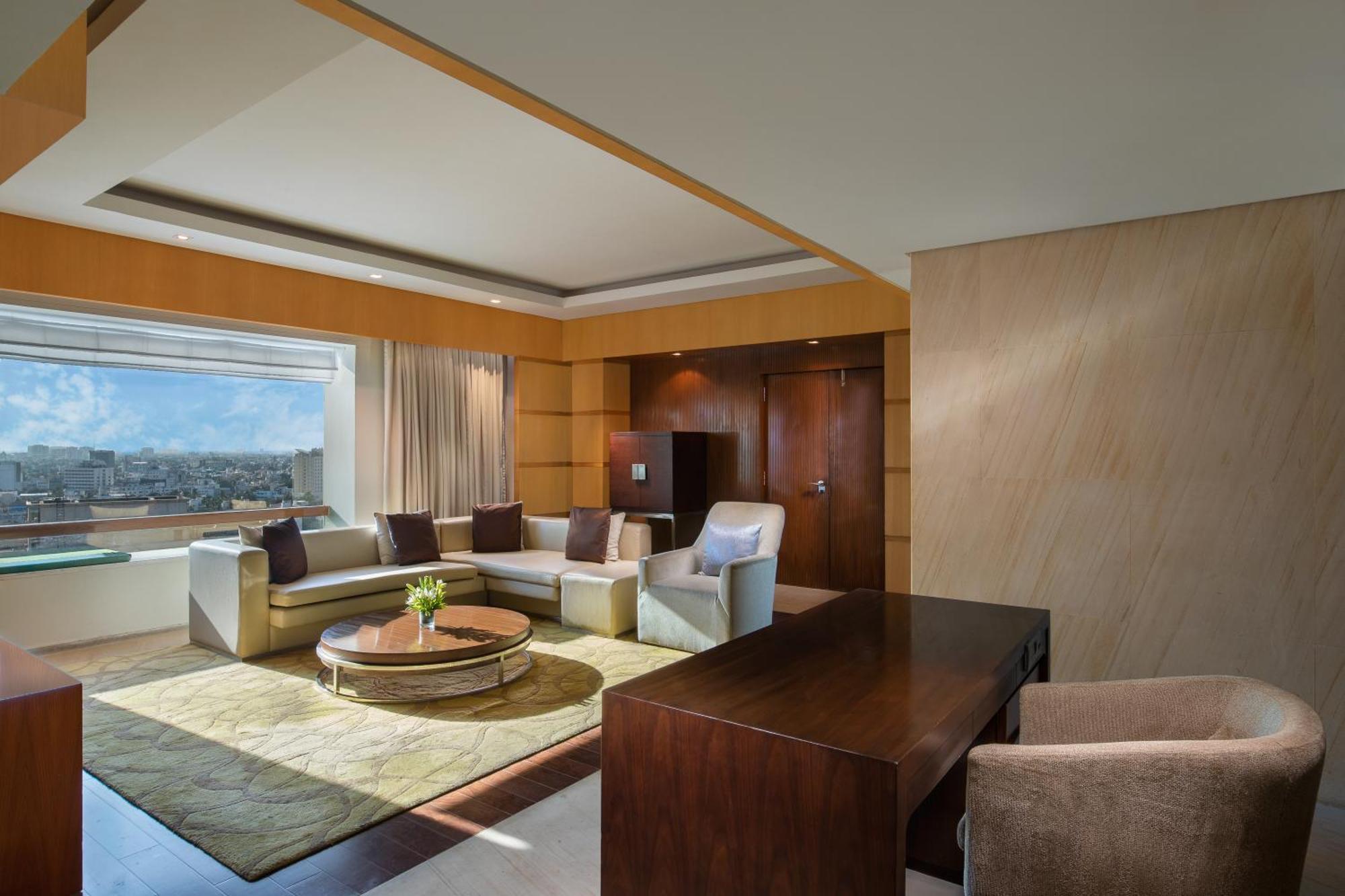 Diplomat Suite