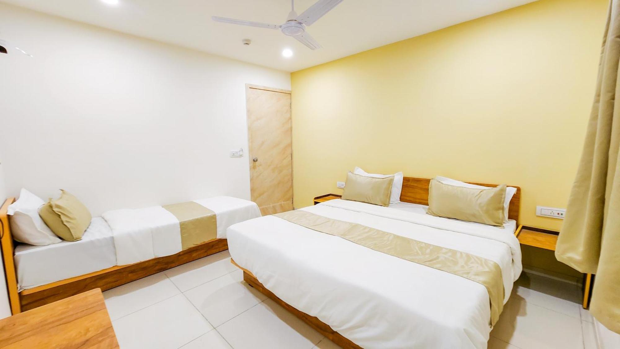 Executive Triple Room