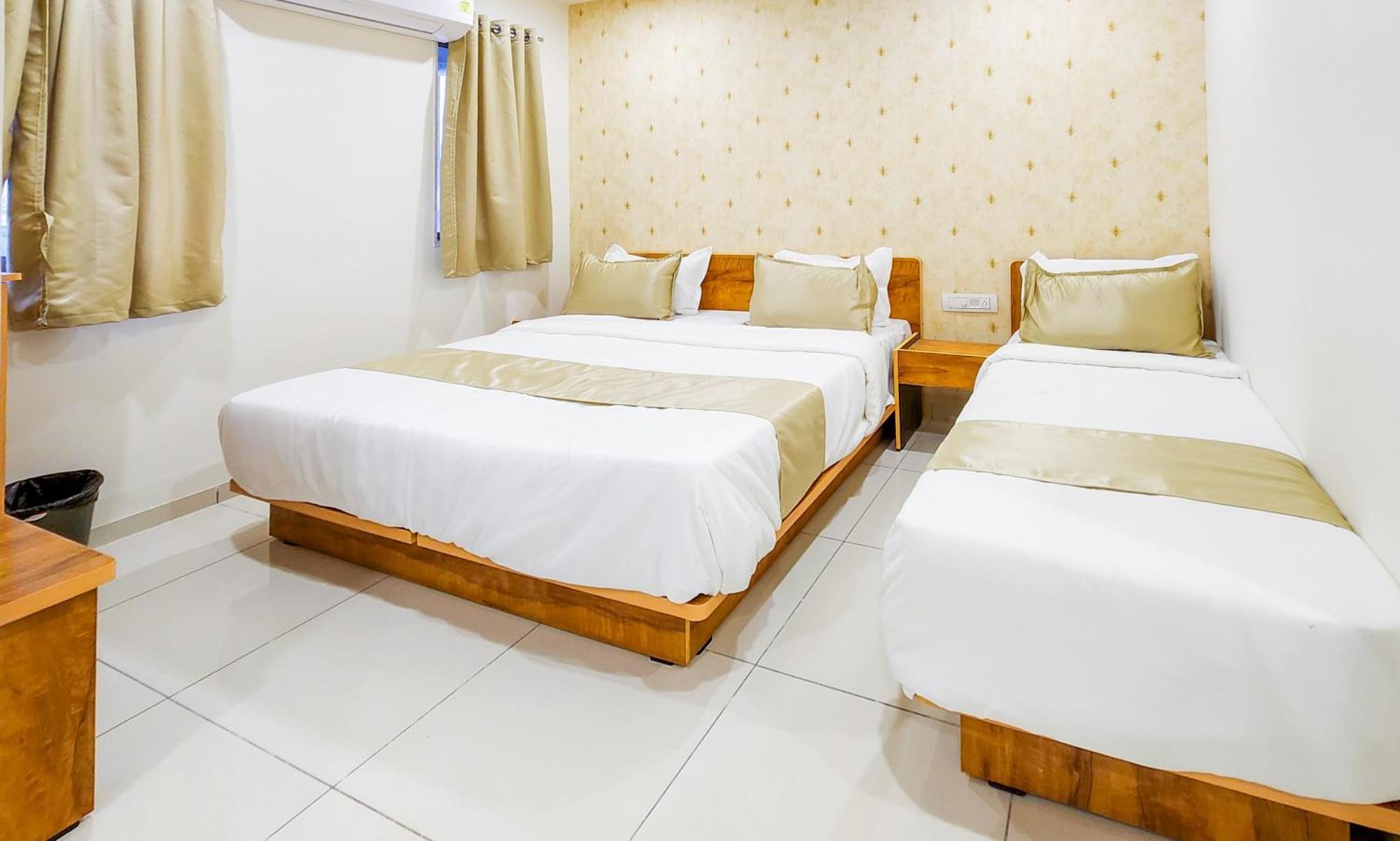 Executive Triple Room