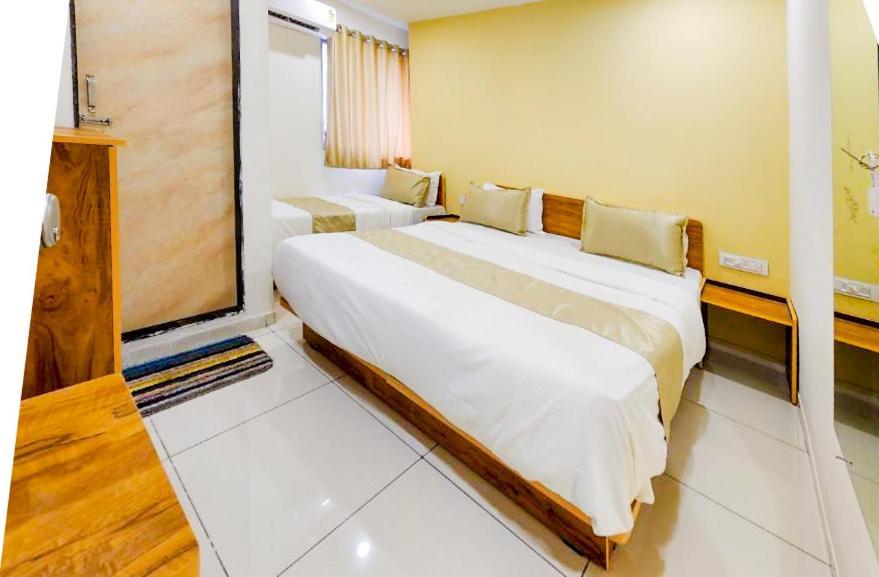 Executive Triple Room