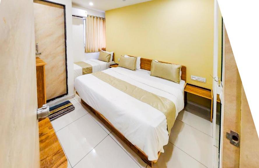 Executive Triple Room