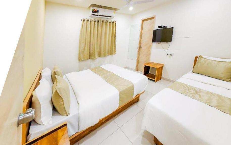 Executive Triple Room