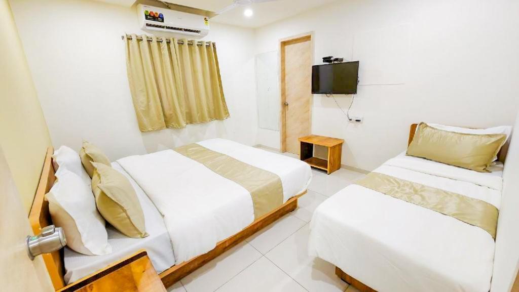 Executive Triple Room
