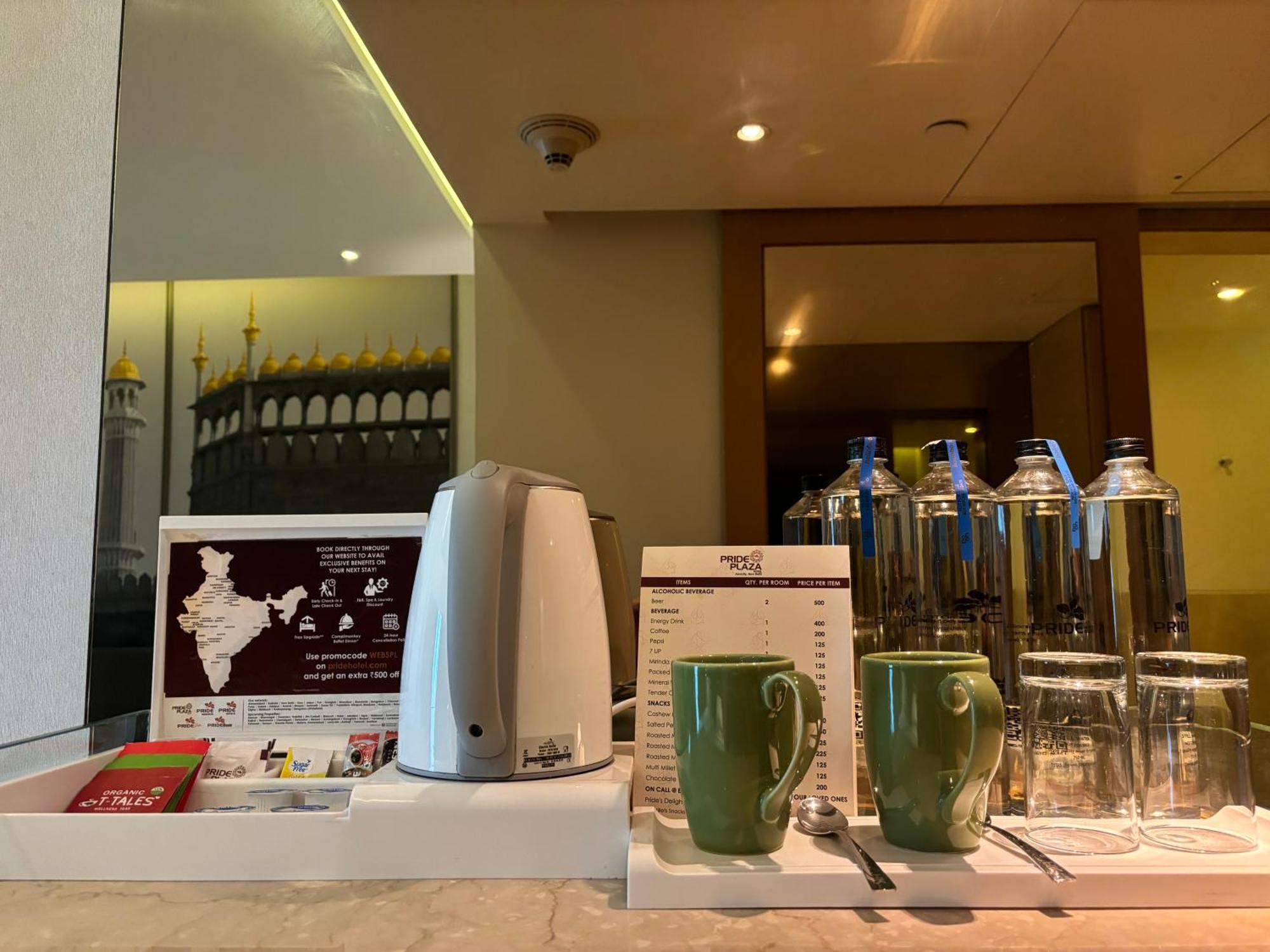 Deluxe King Room on One-way Airport Transfers Spa Food & Beverage & Laundry