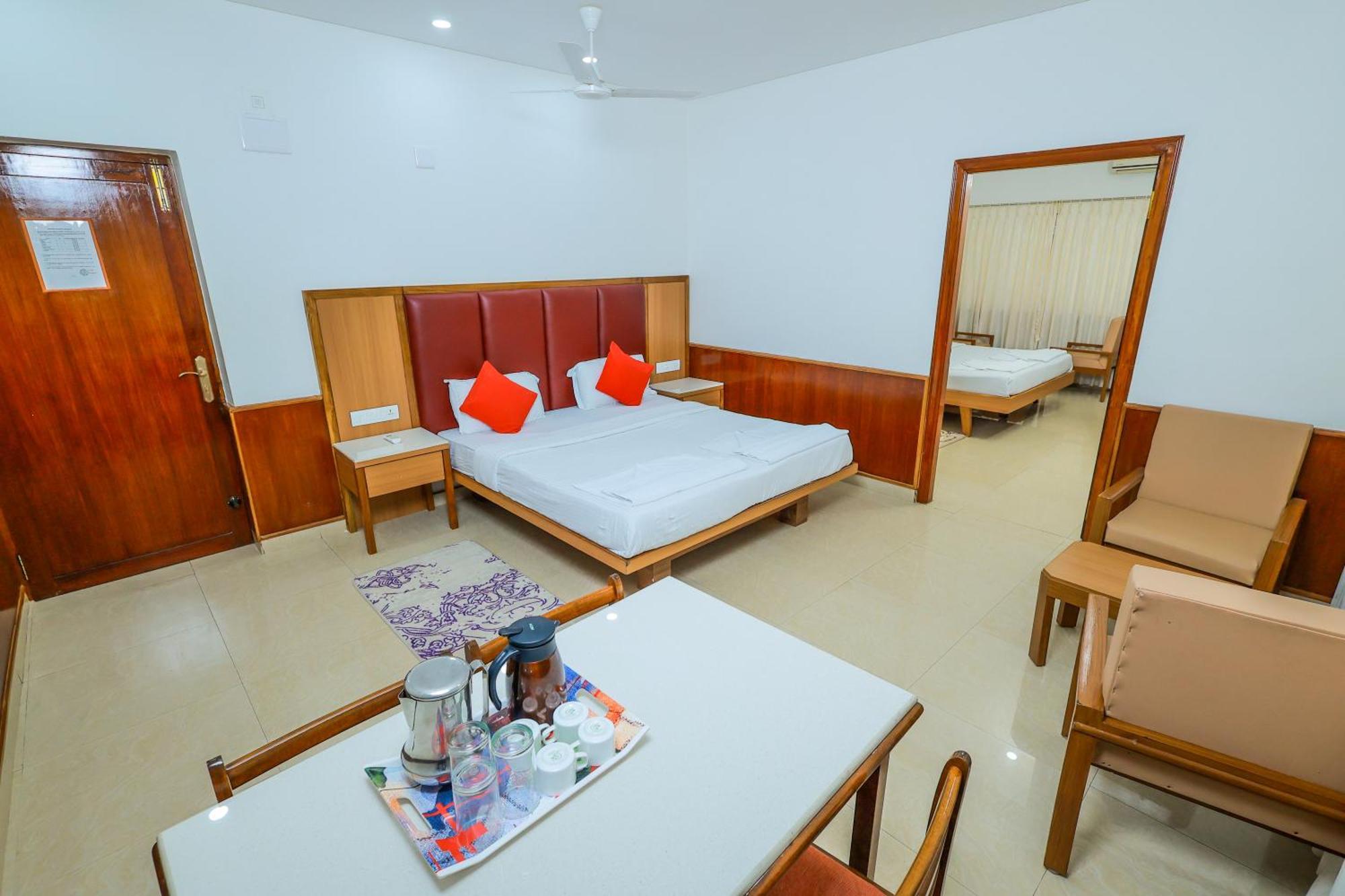 King Room with Two King Beds,1743147957:JPEG