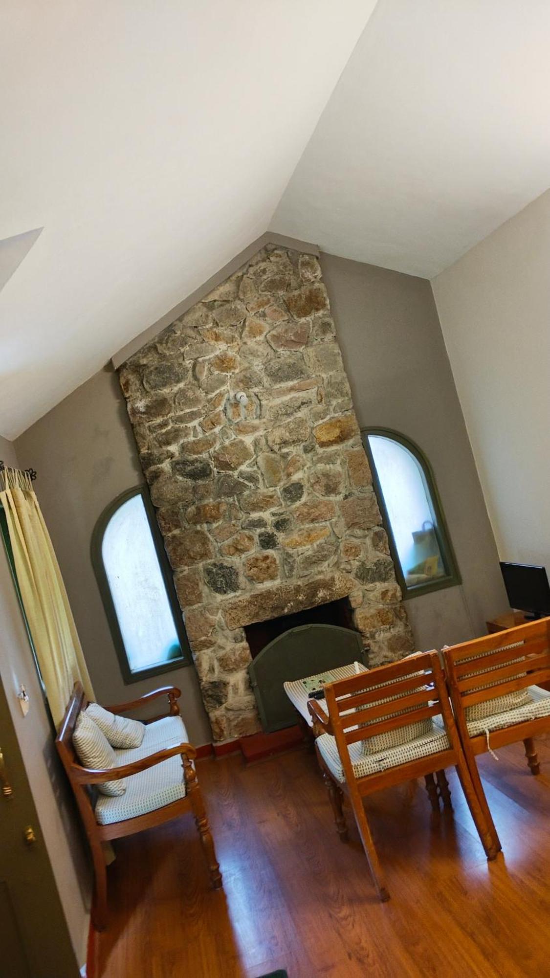 Deluxe Honeymoon Cottage