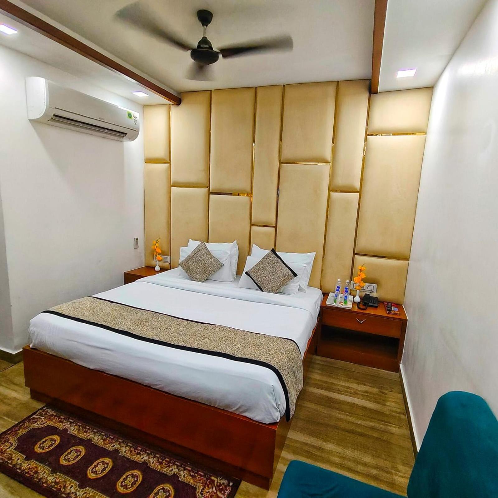 Deluxe Room,1610348176:JPEG