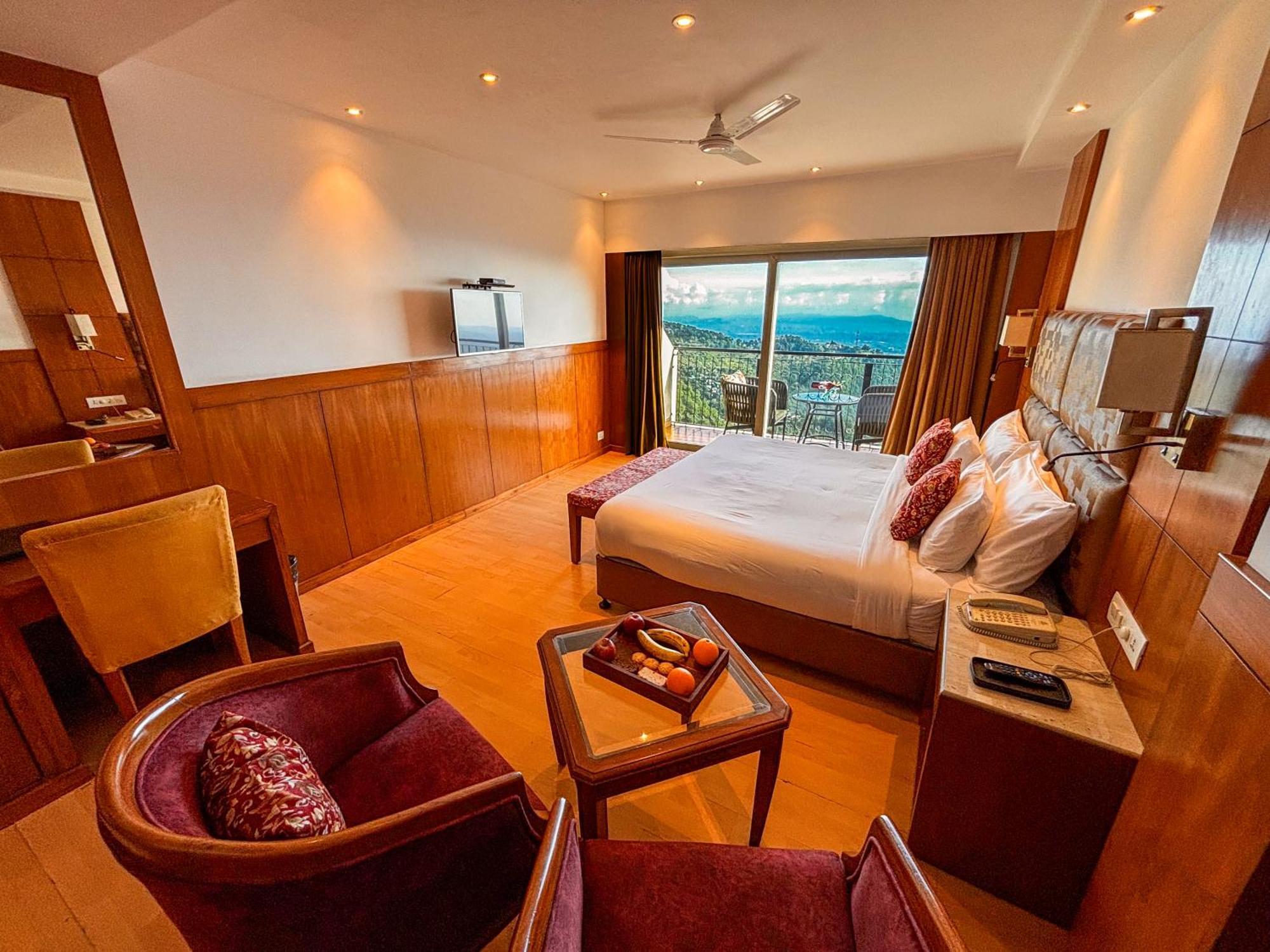 Super Deluxe Valley View Room