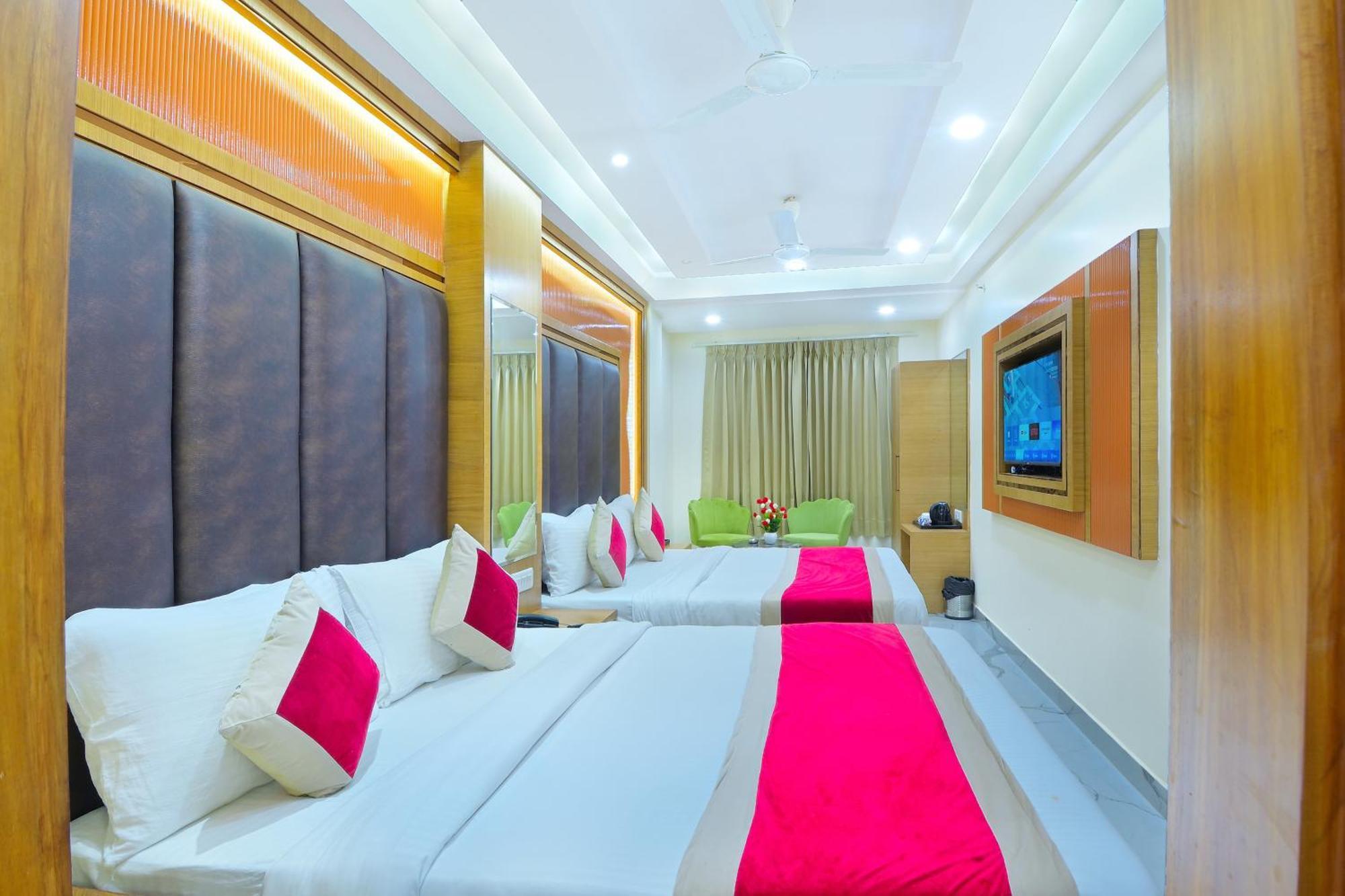 Premium Quadruple Room,1627034969:JPEG