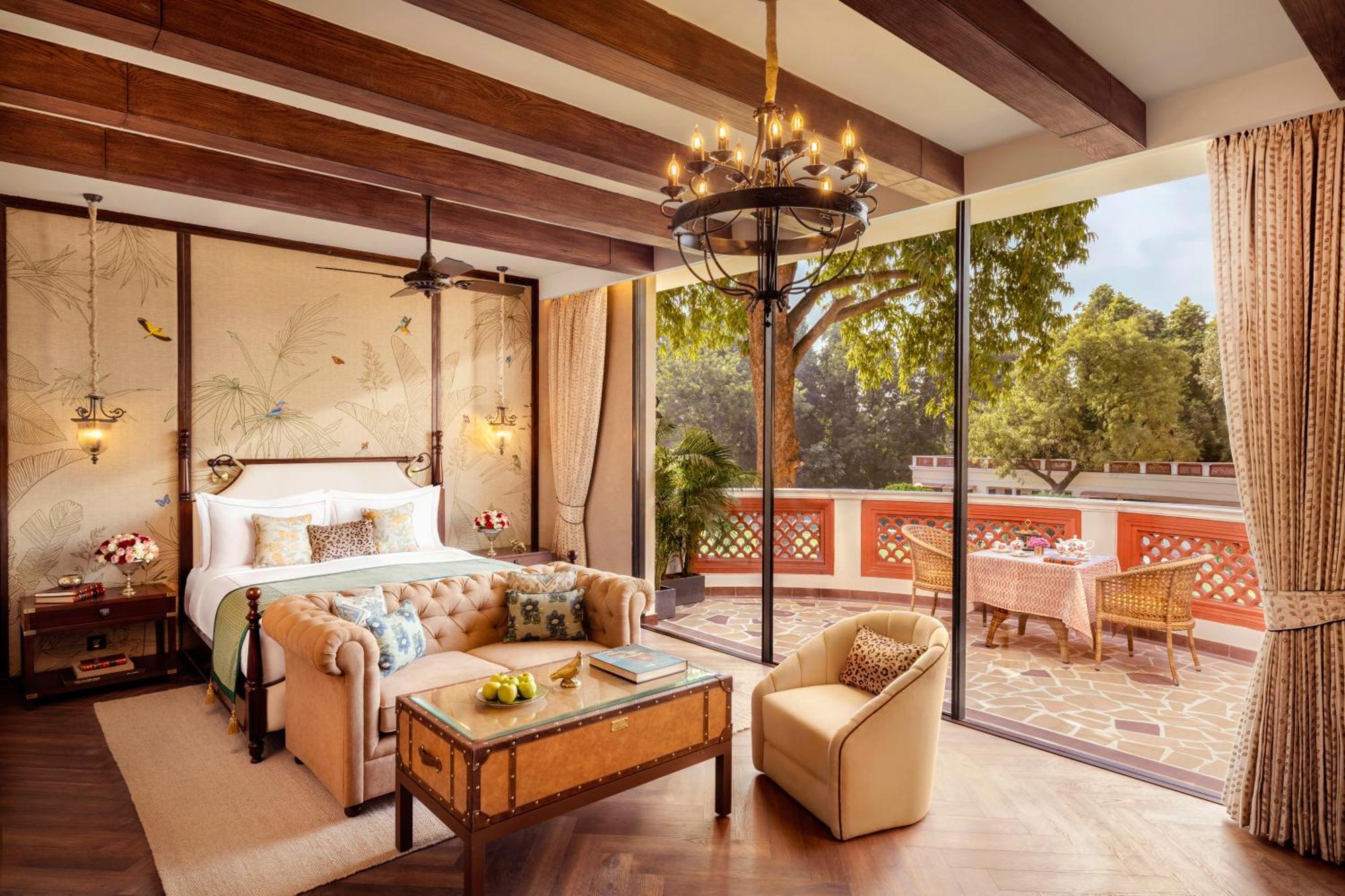 Grand Luxury Room with Balcony