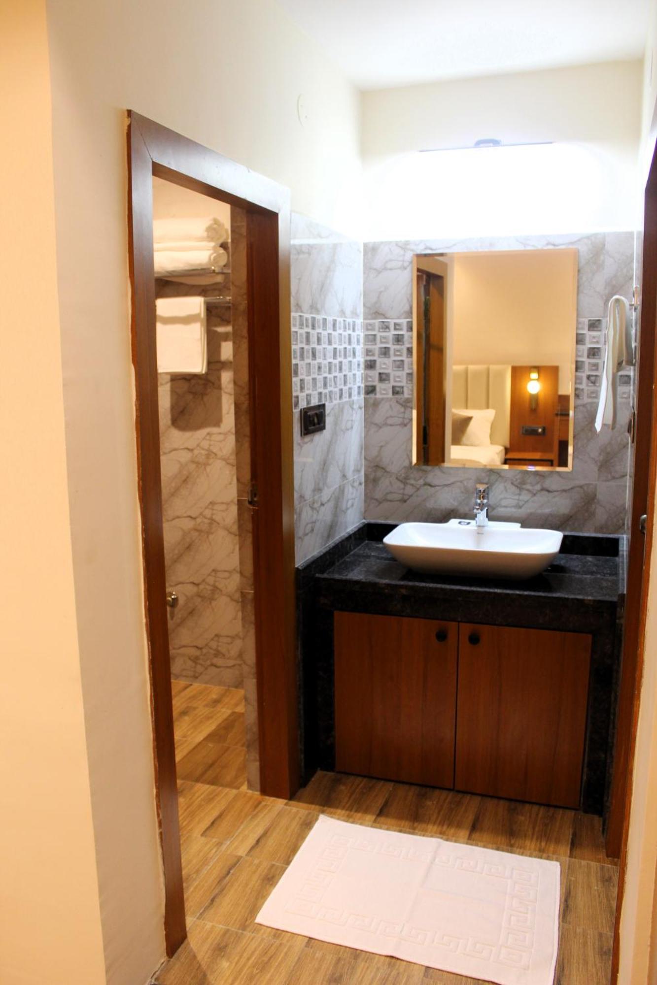 Standard Twin Room,1632979686:JPEG