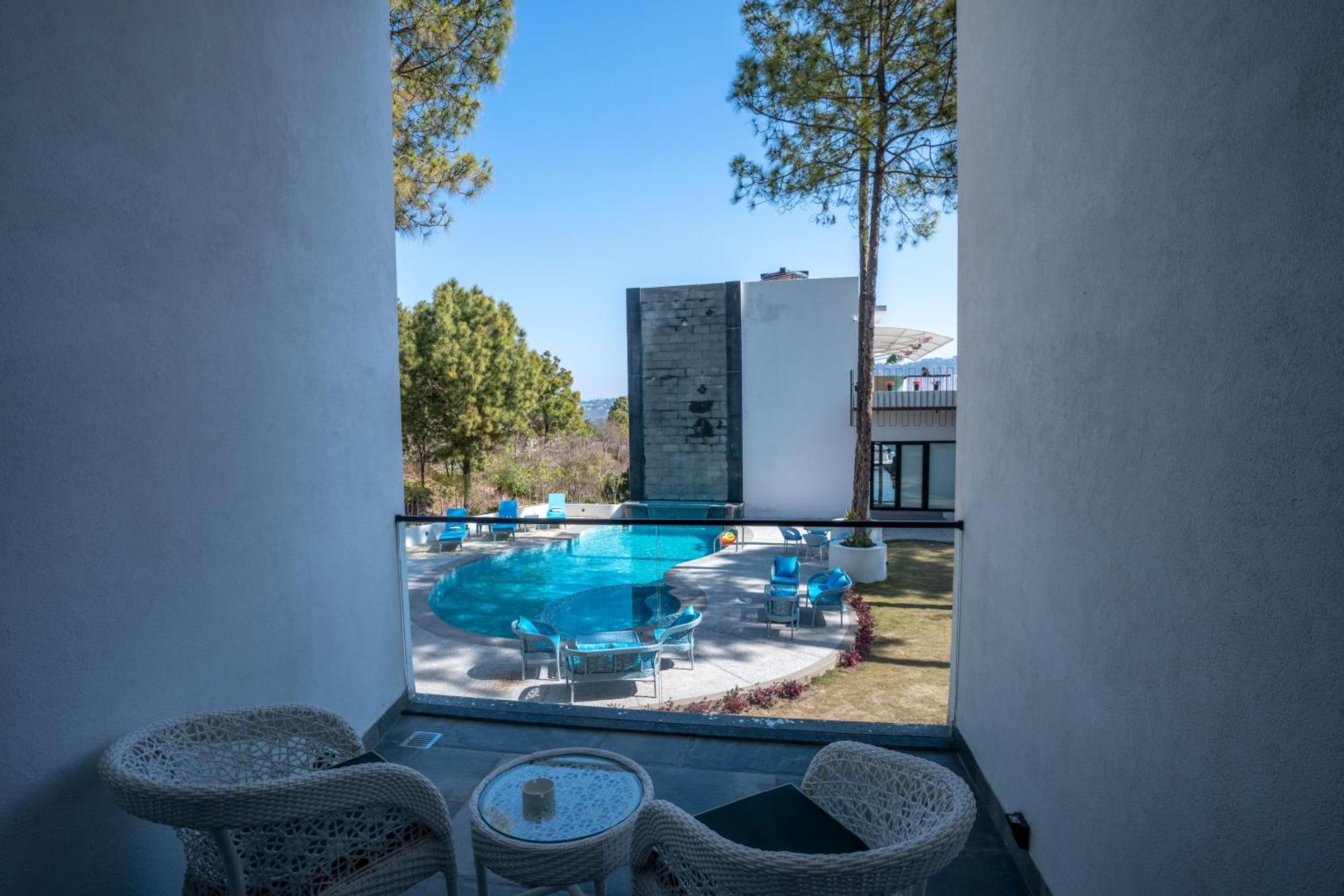 Rosa Room Balcony