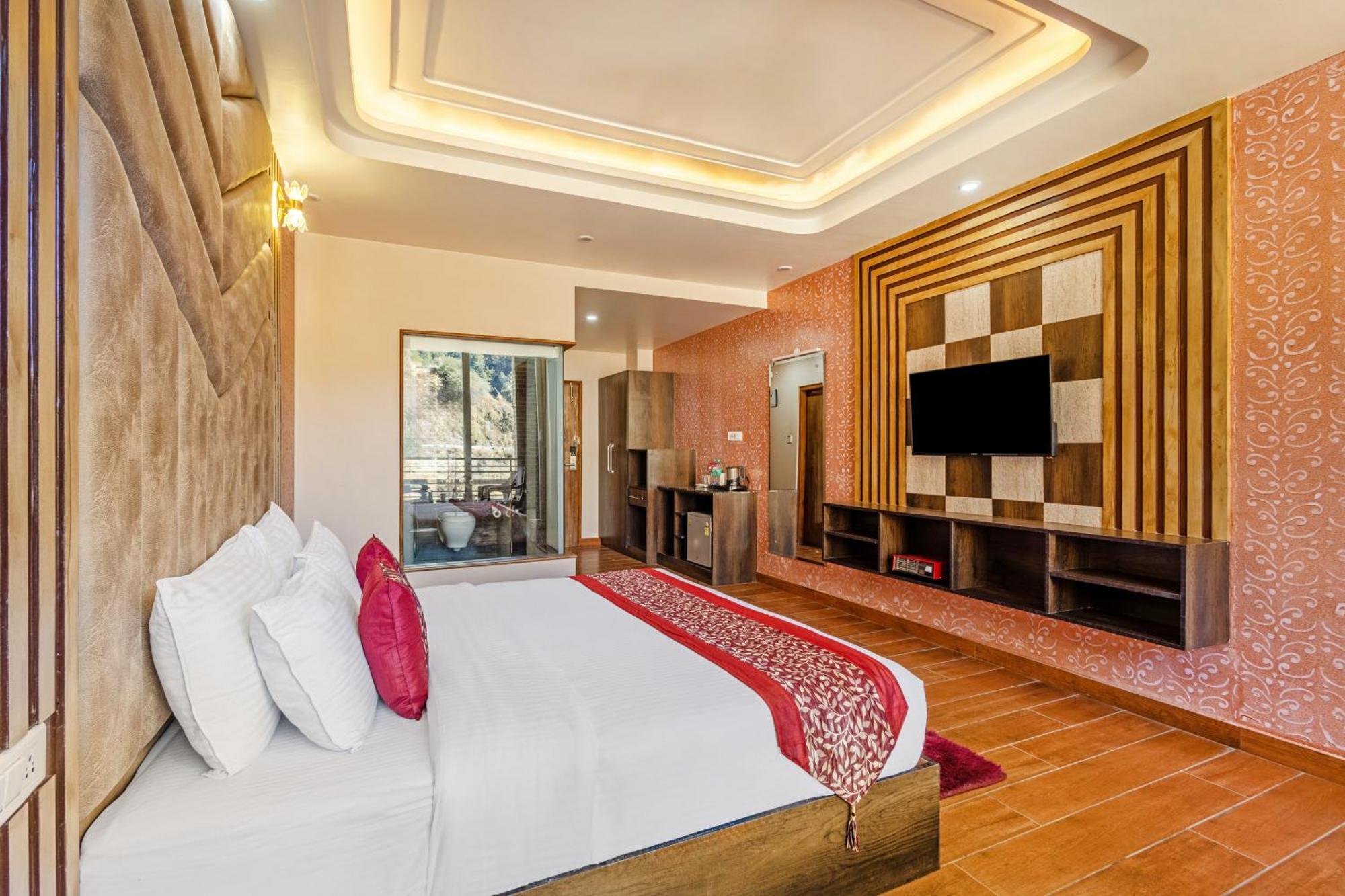 Classic Room with Balcony,1639680615:JPEG