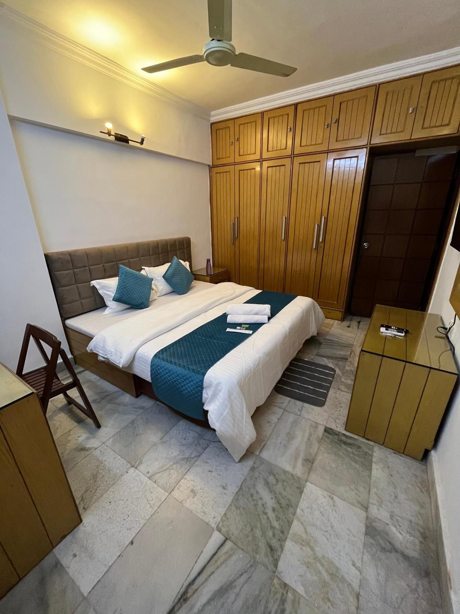 Double Room Private External Bathroom