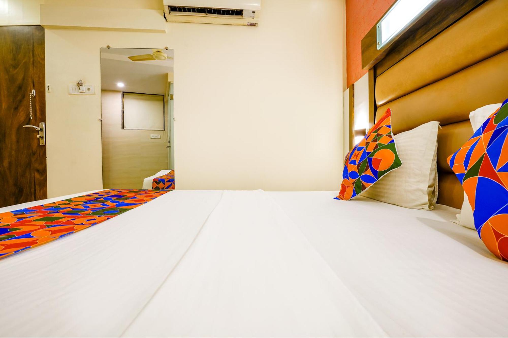 Deluxe Double Room,1646559119:JPEG