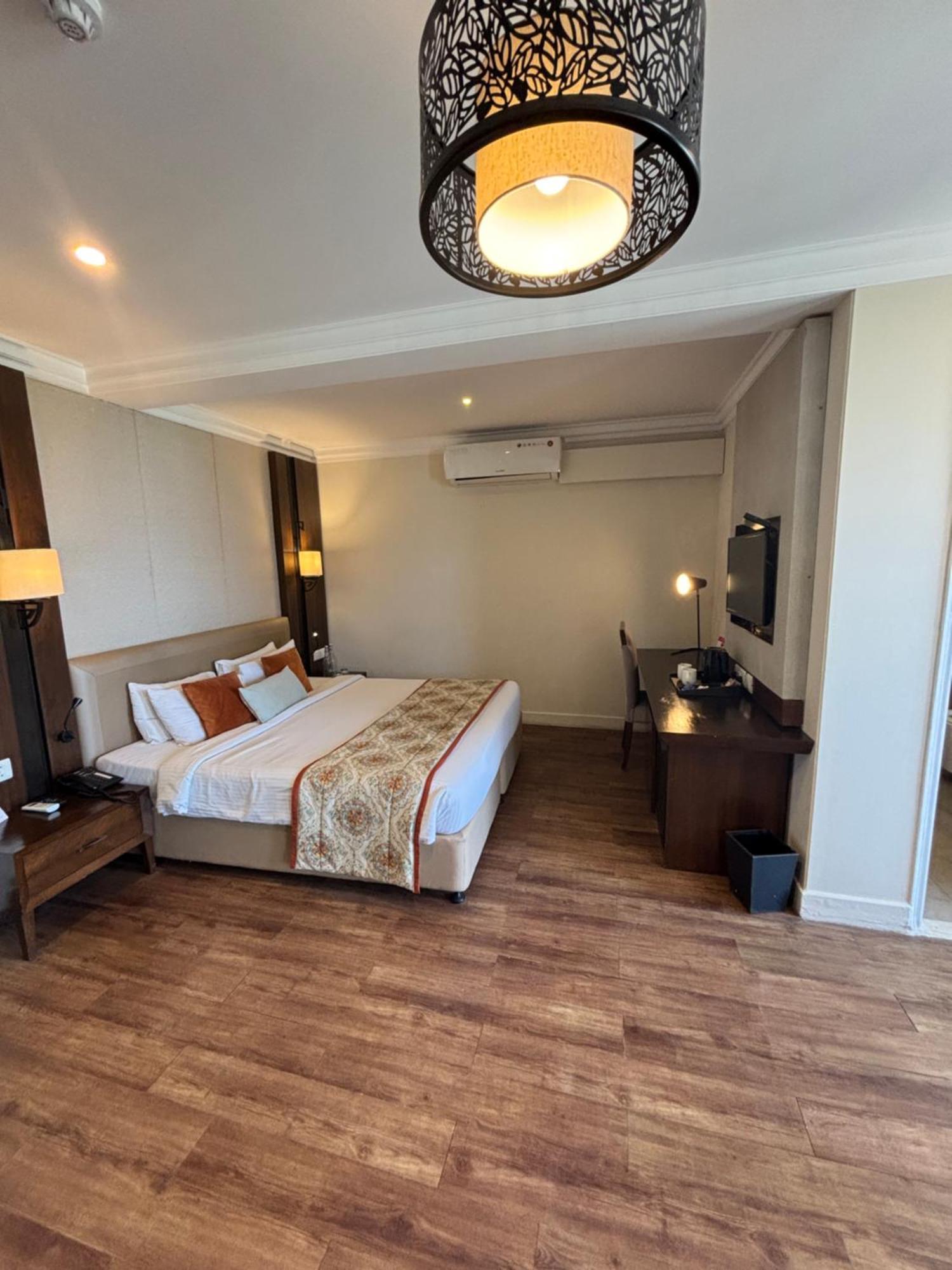 Executive Rooms with Valley View & Balcony,1656237253:JPEG