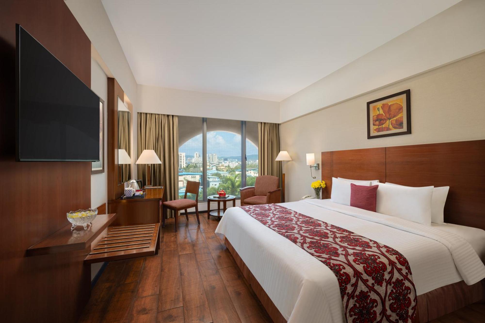 Fortune Club Exotica Complimentary of Club Lounge 2 Mocktails or Juices or Soft Drinks Finger Snacks between 1800 Hrs 2000 Hrs on F&B Soft Beverage only