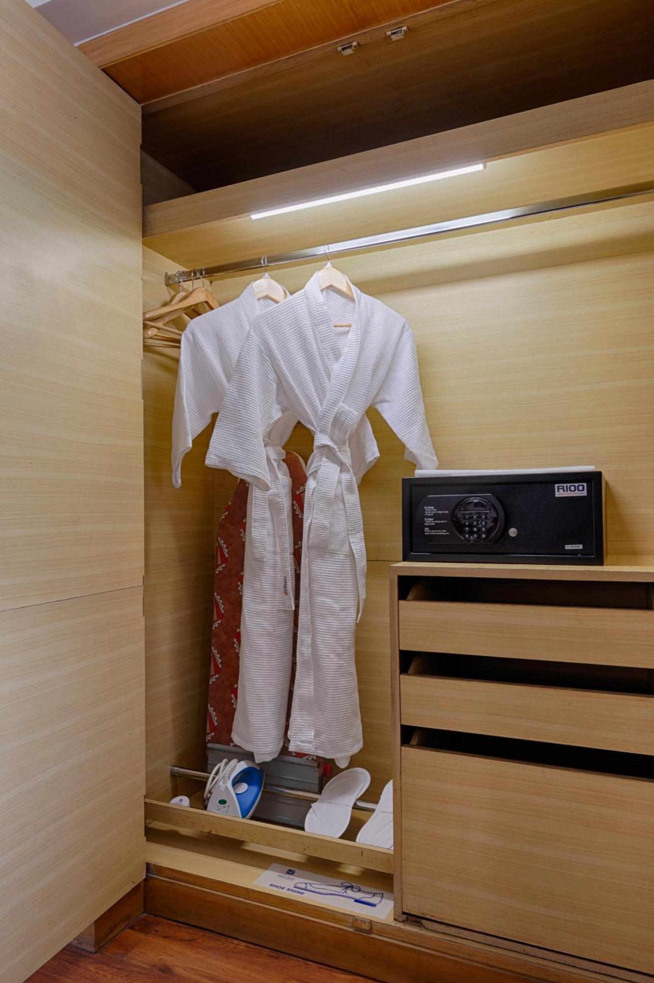 Executive Premier Room