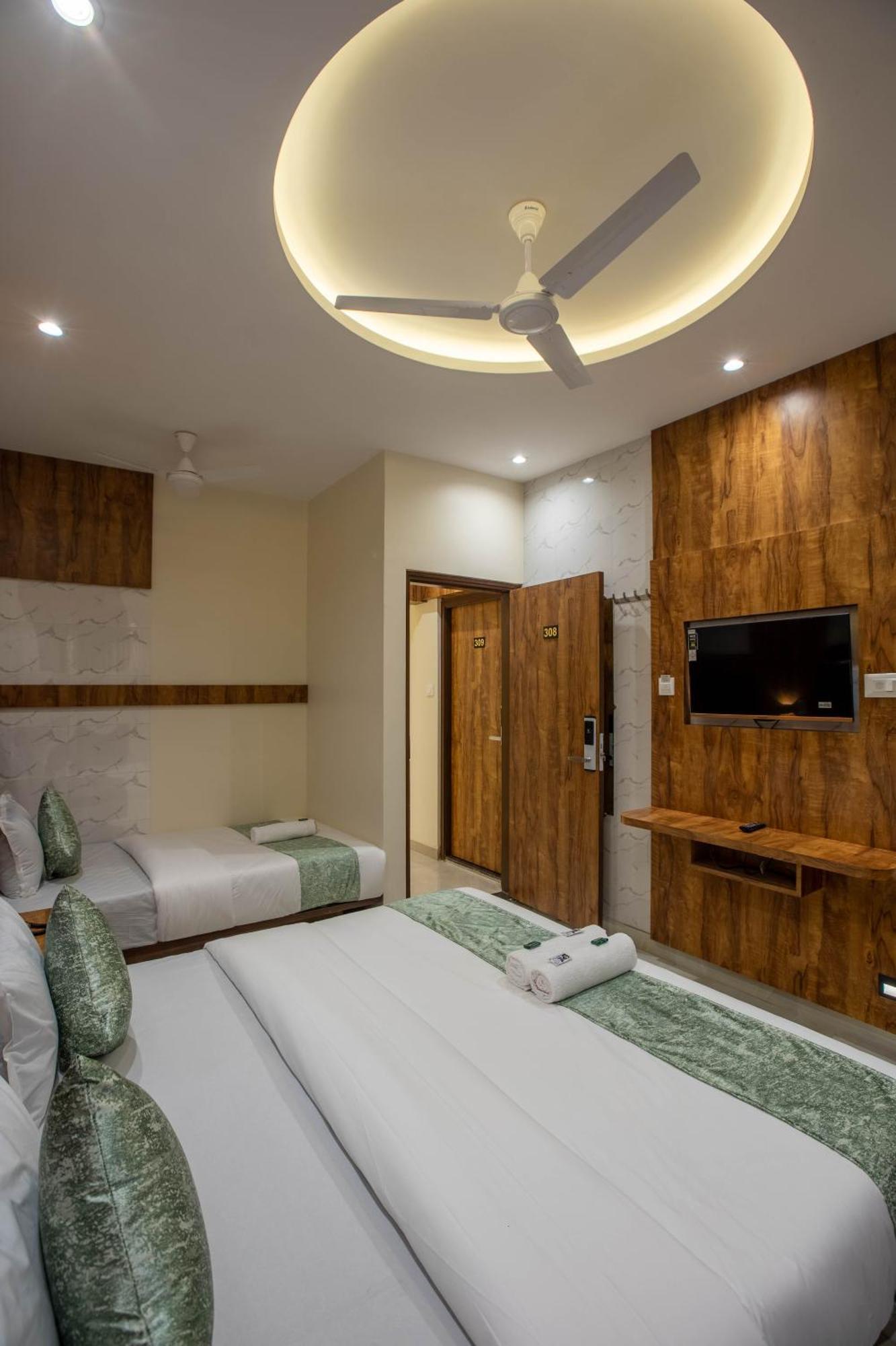 Deluxe Triple Room,1687626921:JPEG