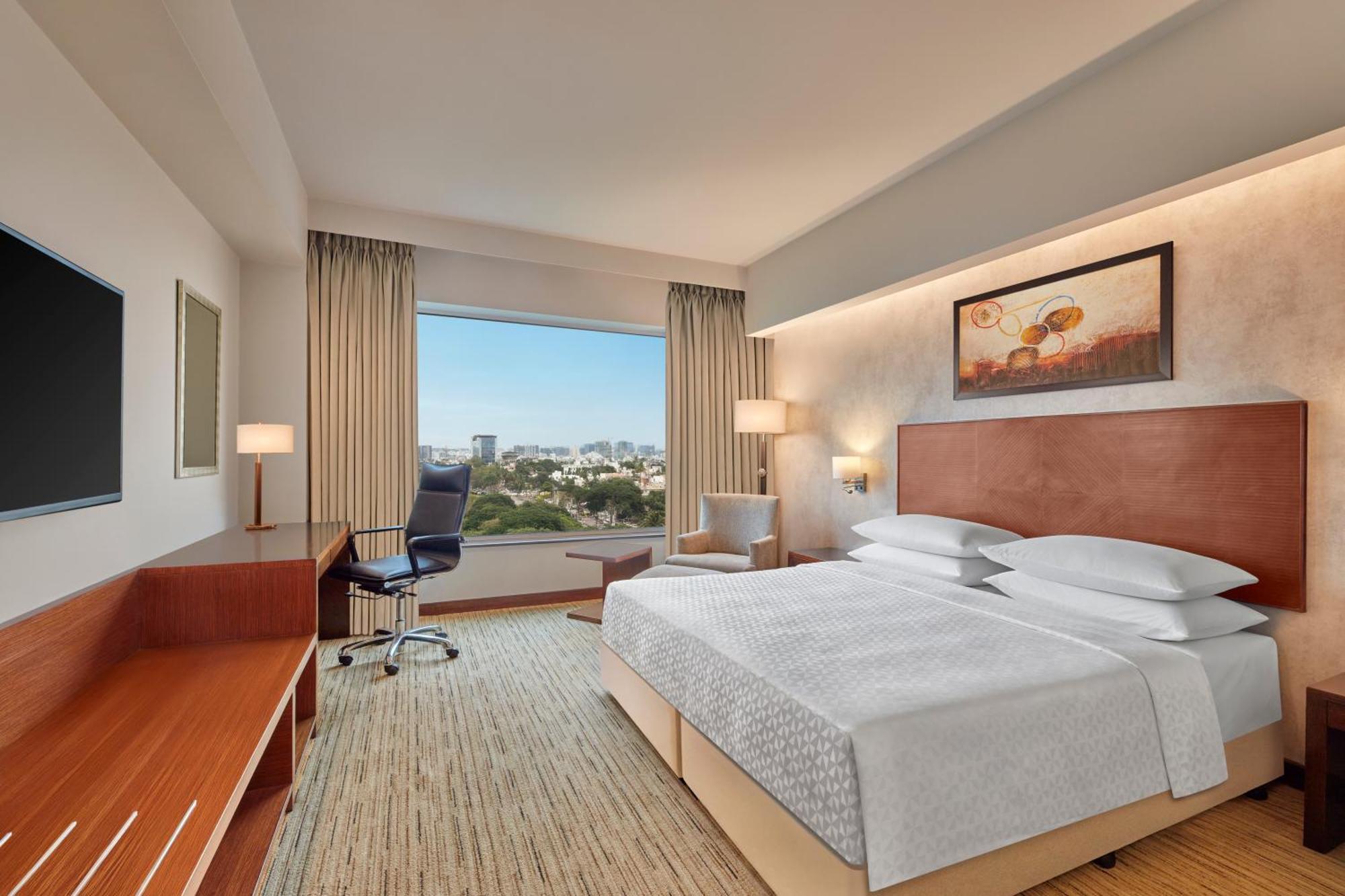 Deluxe King Bed with 30% discount on Food & Soft Beverages
