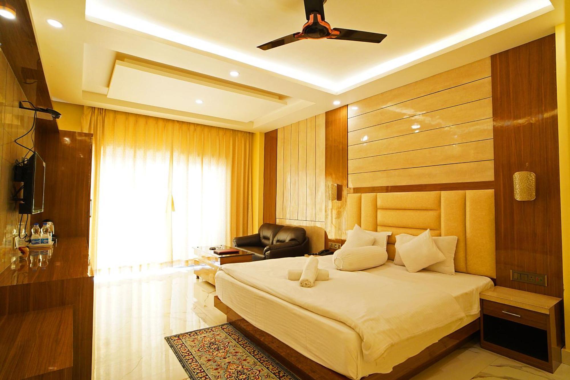 Deluxe Room,1724881742:JPEG