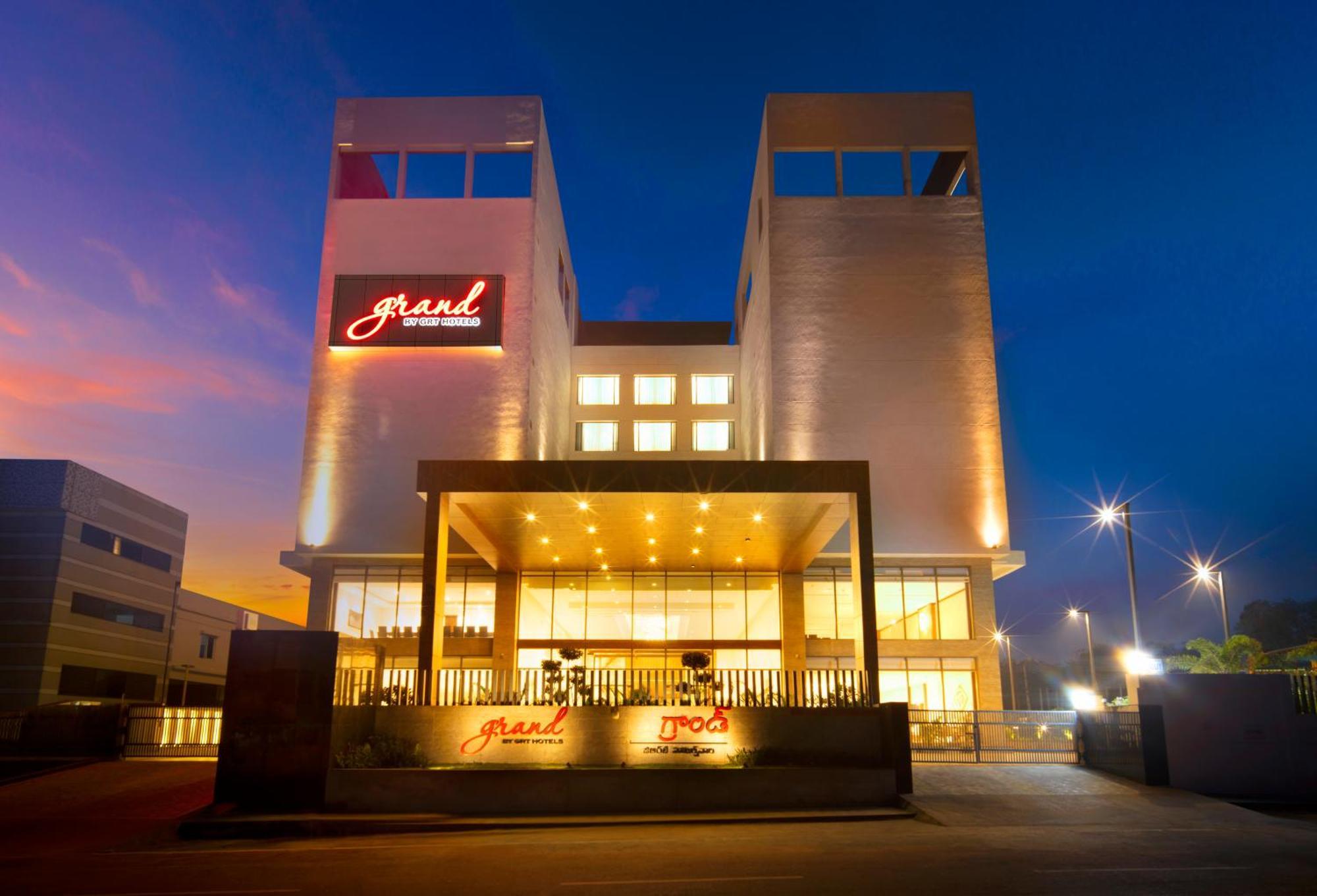 Grand Club King