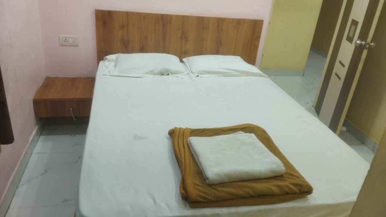 Deluxe Room,1740063562:JPEG