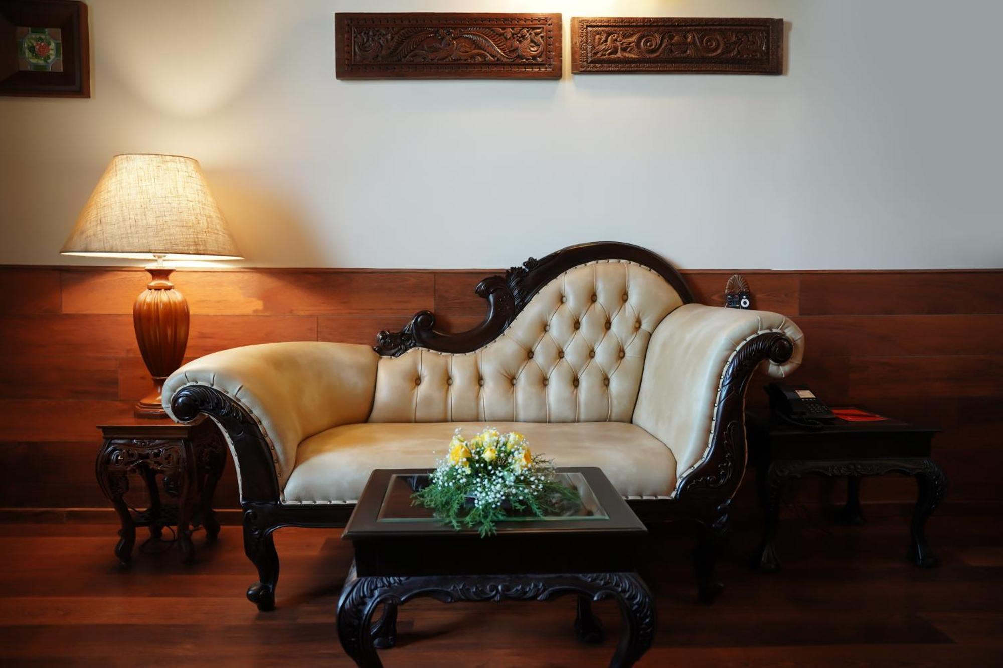 Royal Suite,1765595127:JPEG