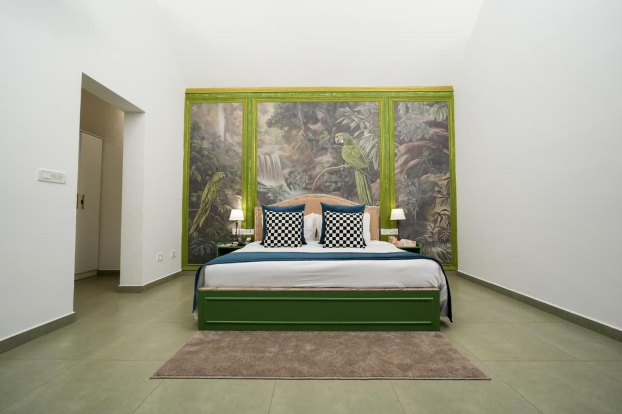 Junior Suite with Garden View,1742843678:JPEG