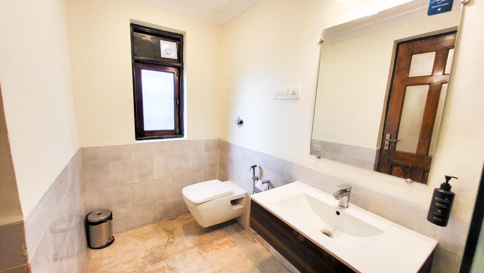Economy Double Room - 15% Discount on Food & Non-Alcoholic Beverages,1742872781:JPEG