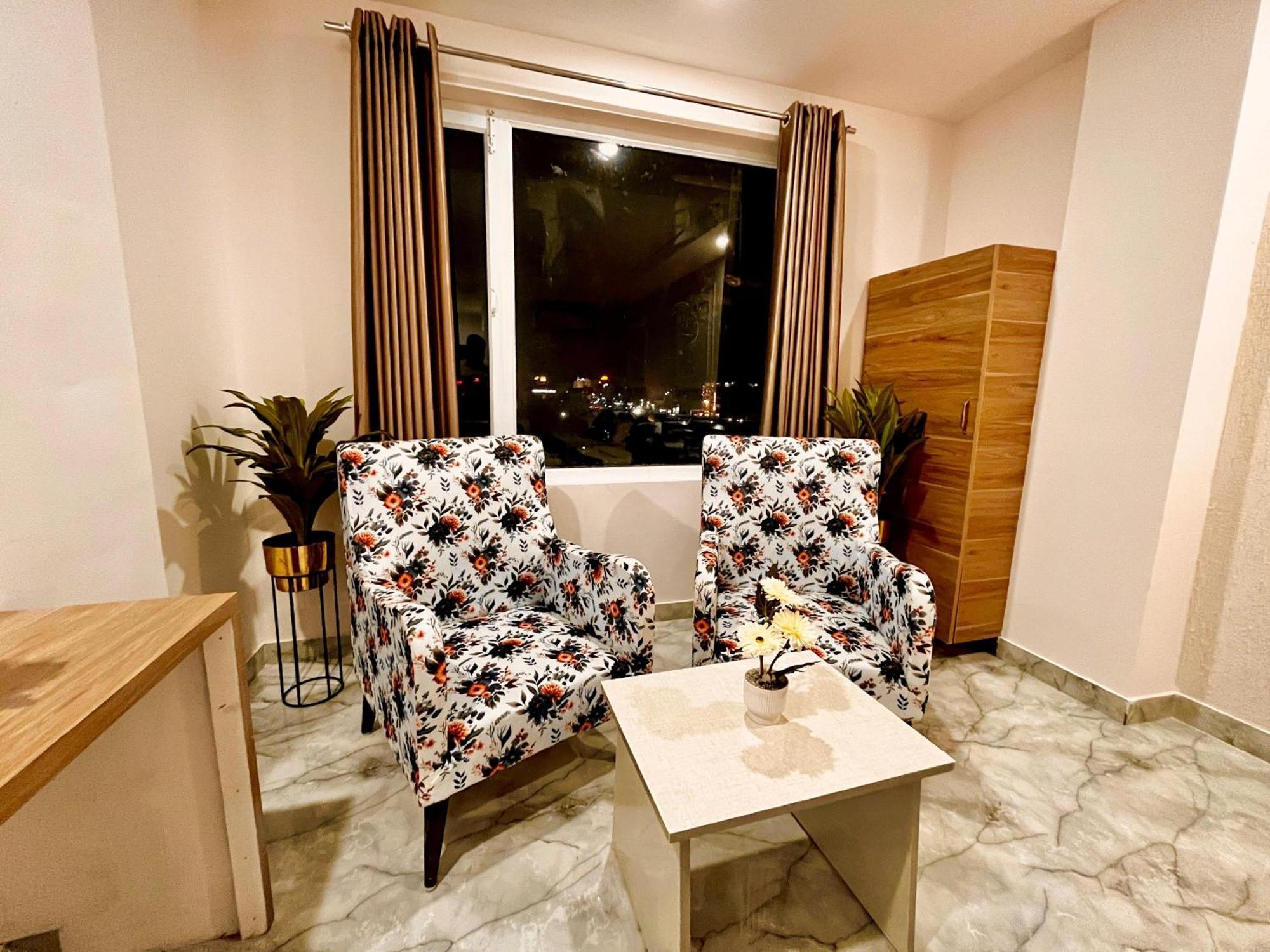 Deluxe Double Room,1743975011:JPEG