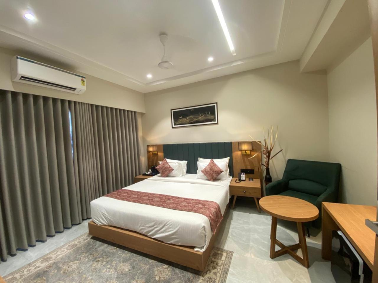 Standard Family Room