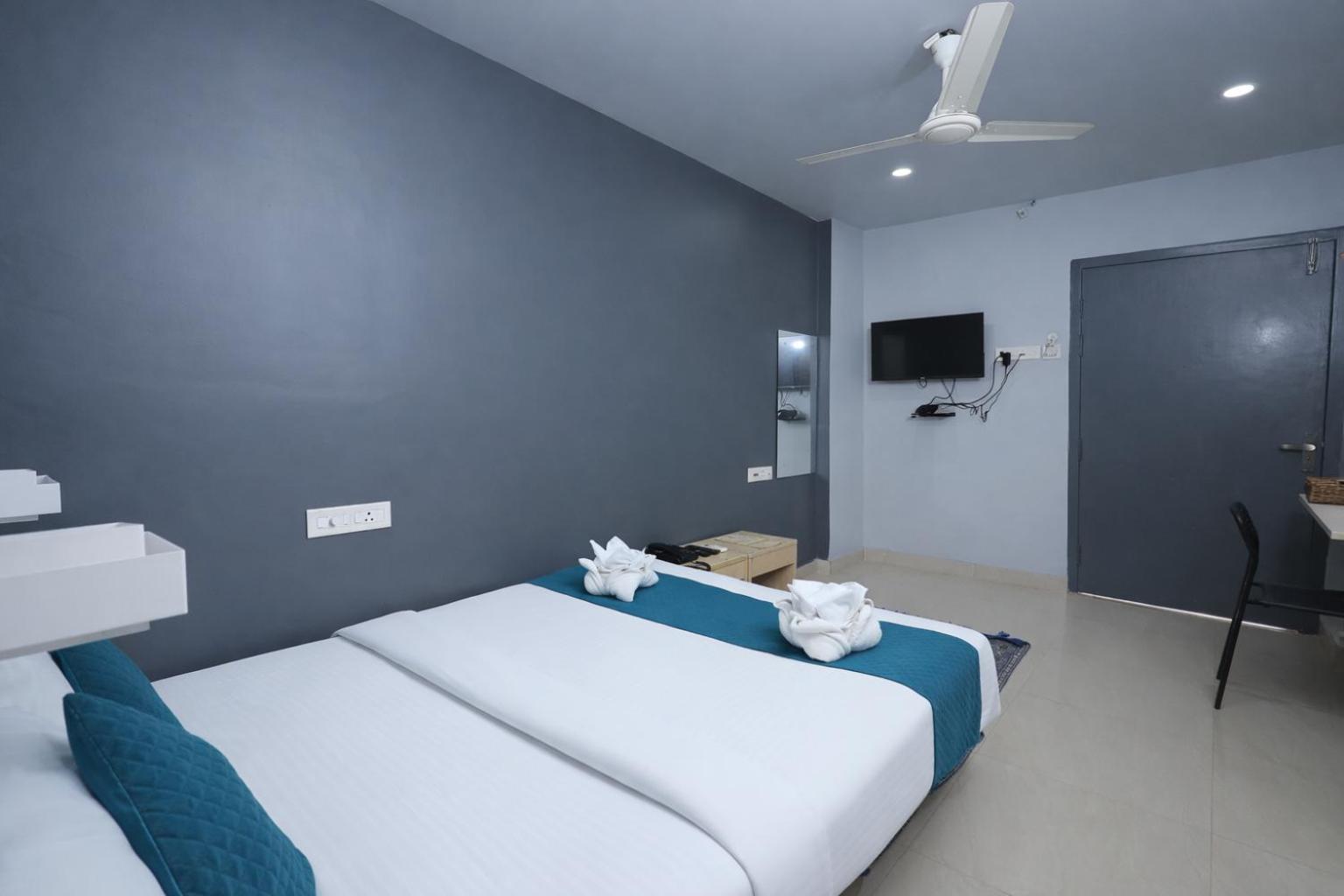 Superior King Room