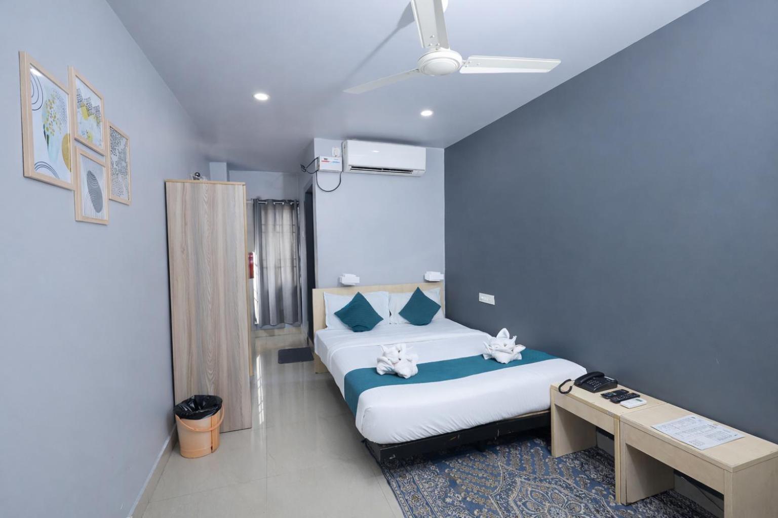 Superior King Room