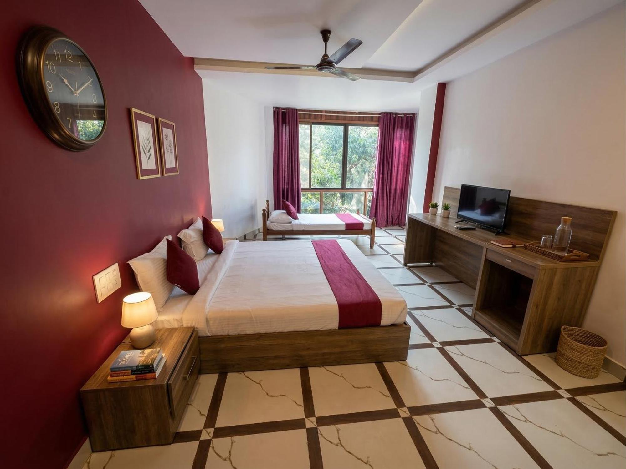 Double Room Lake View