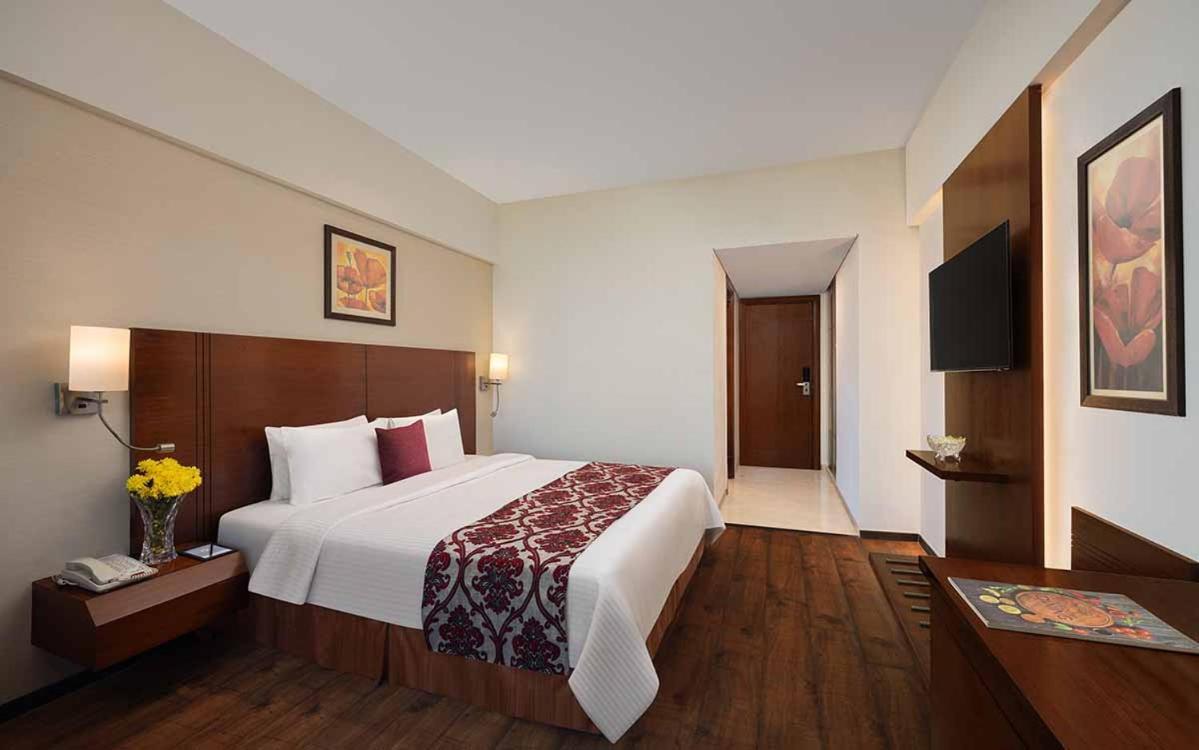 Deluxe Double Room on Food & Beverages complimentary session of Steam Sauna Bath