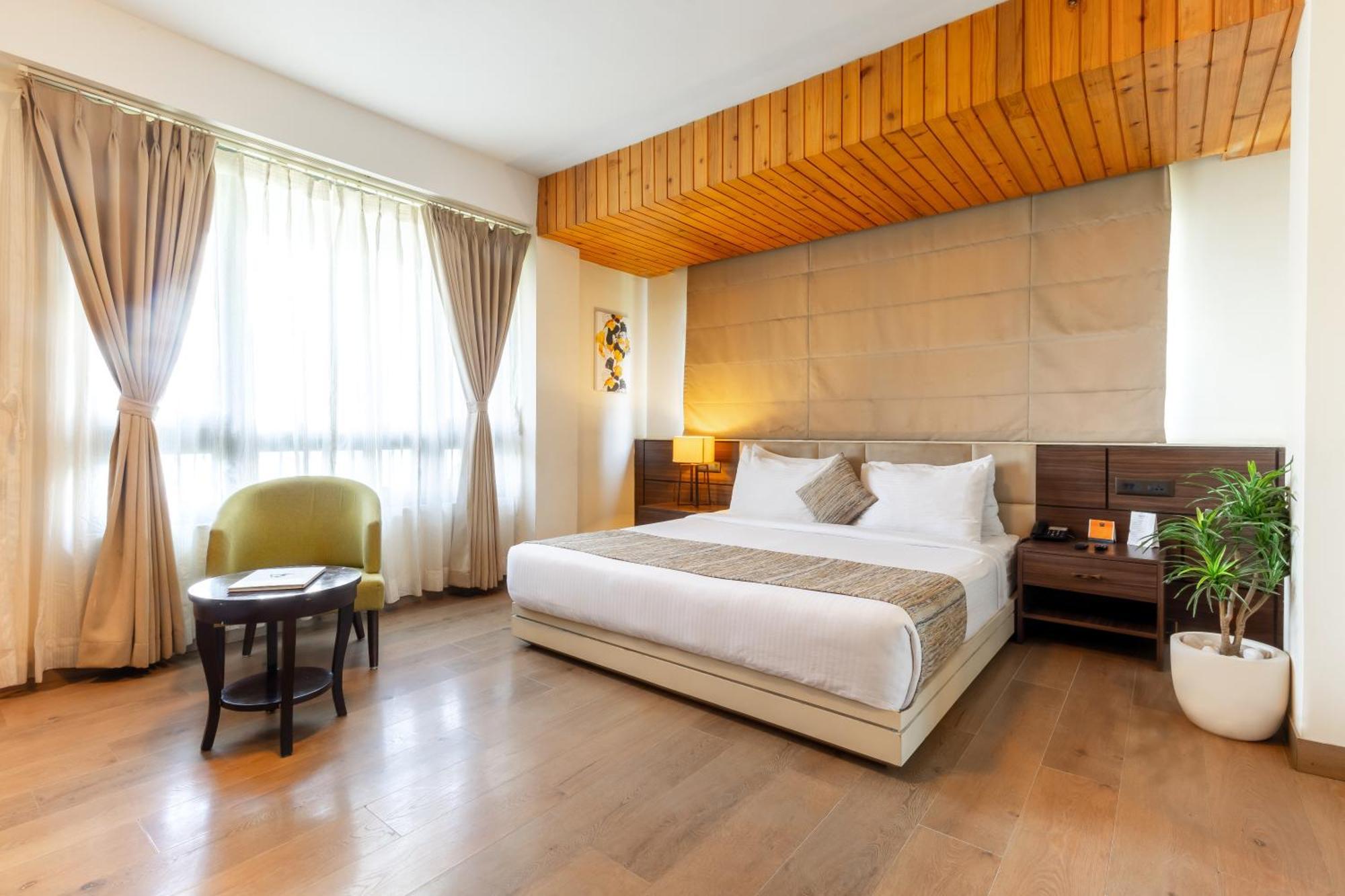 Double Room Mountain View
