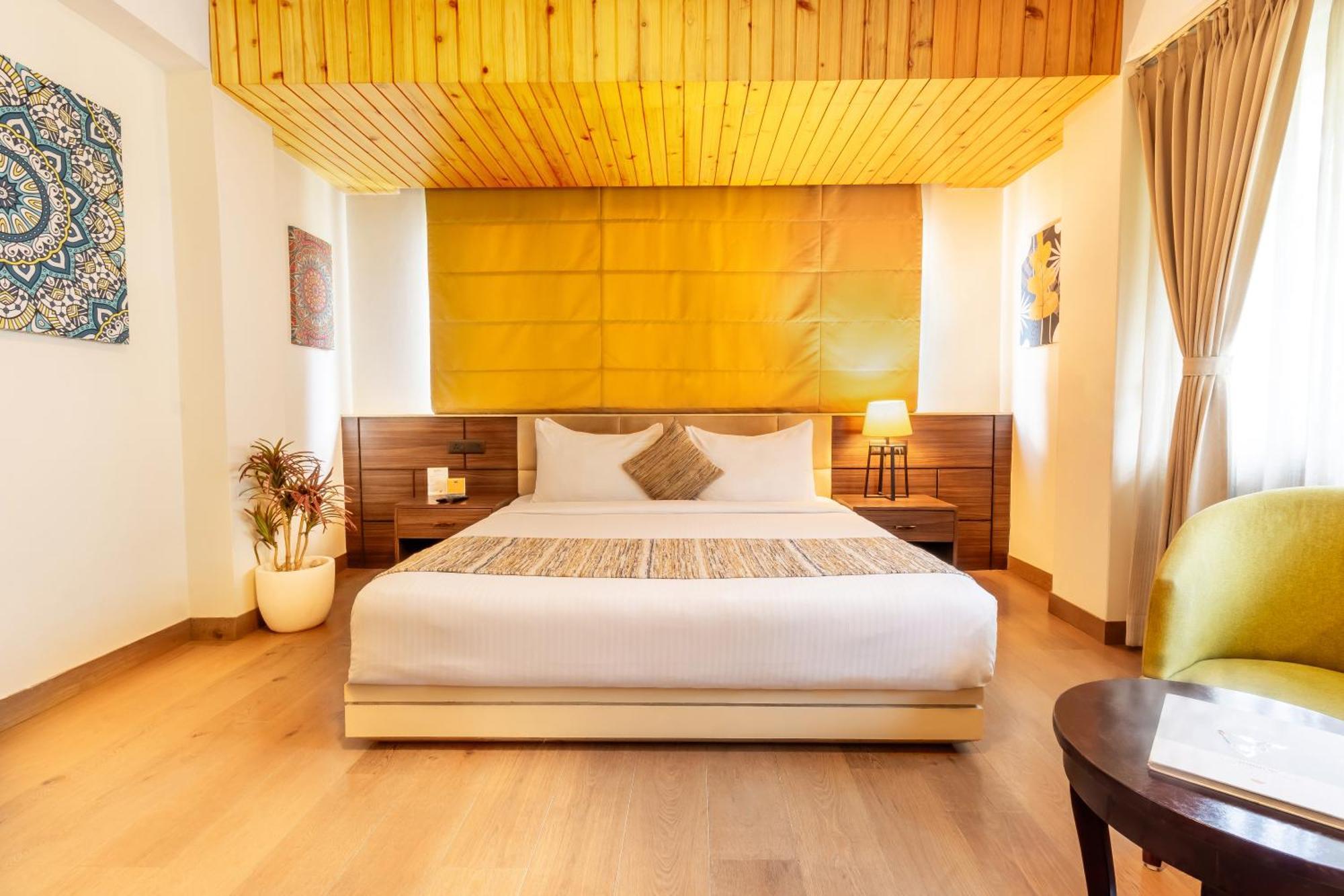 Double Room Mountain View