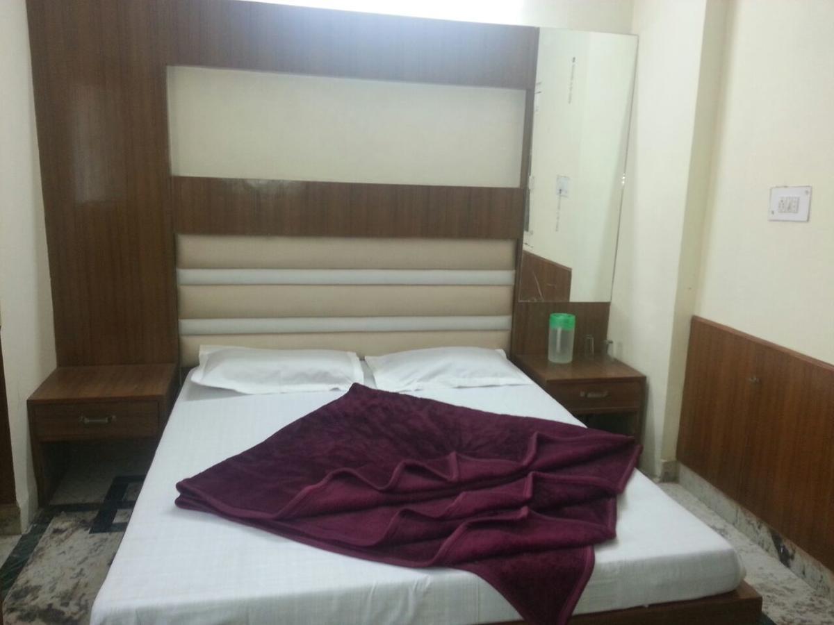Deluxe Double Room with Shower,641612610:JPEG