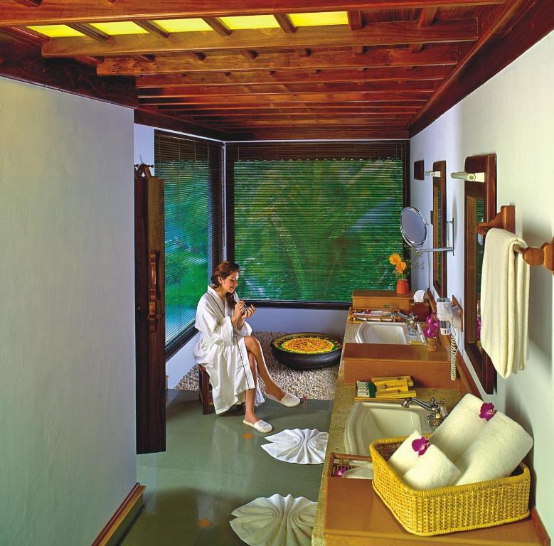 Luxury Pavillion Room with Hi -Tea ,One-hour sunset cruise,Complimentary in-house Wellness doctor consultation, Evening Cultural program, Complimentary Fishing,Cycling,and Clay pottery experience,63262510:JPEG
