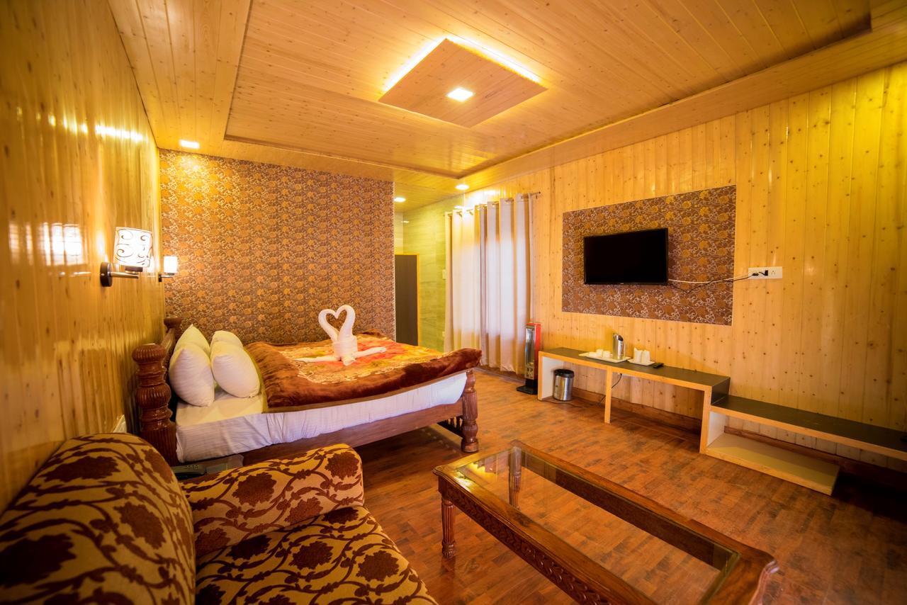 Premier Room