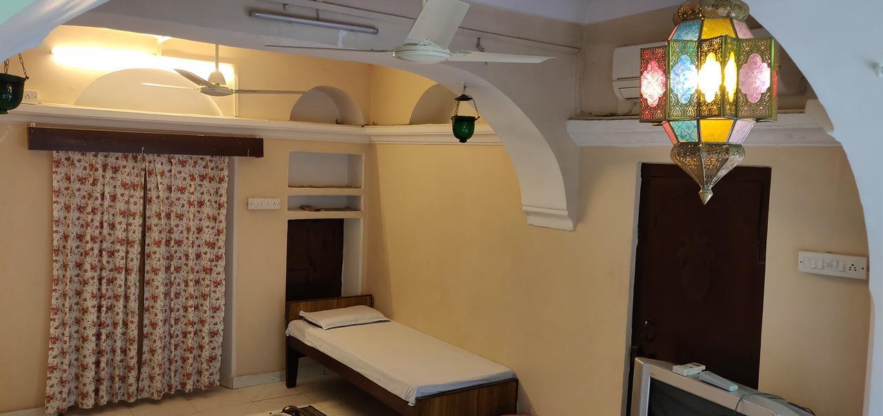 Classic Triple Room,657036885:JPEG