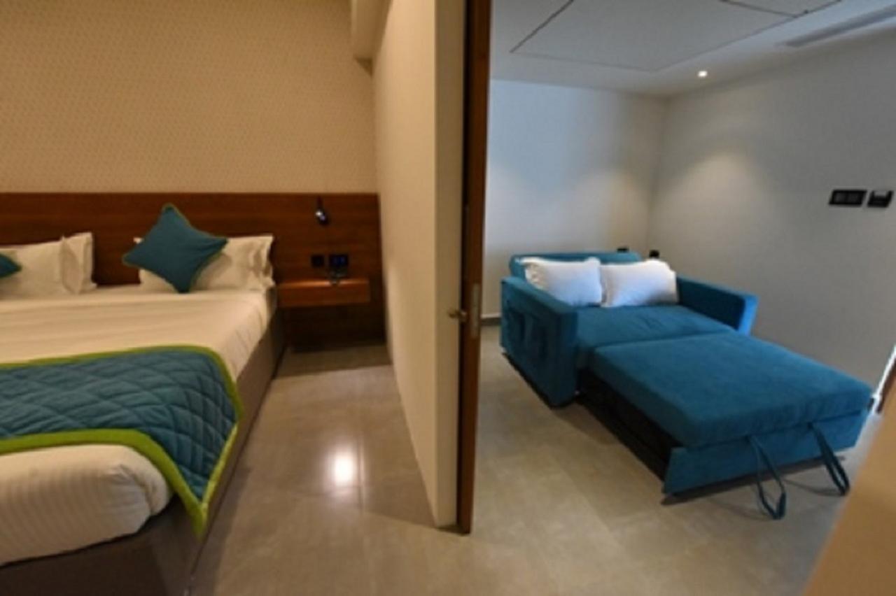 Premium Suite Enjoy on Evening Cocktails Early Check upto 2 hours subject to availability Early Check upto 2 hours subject to availability