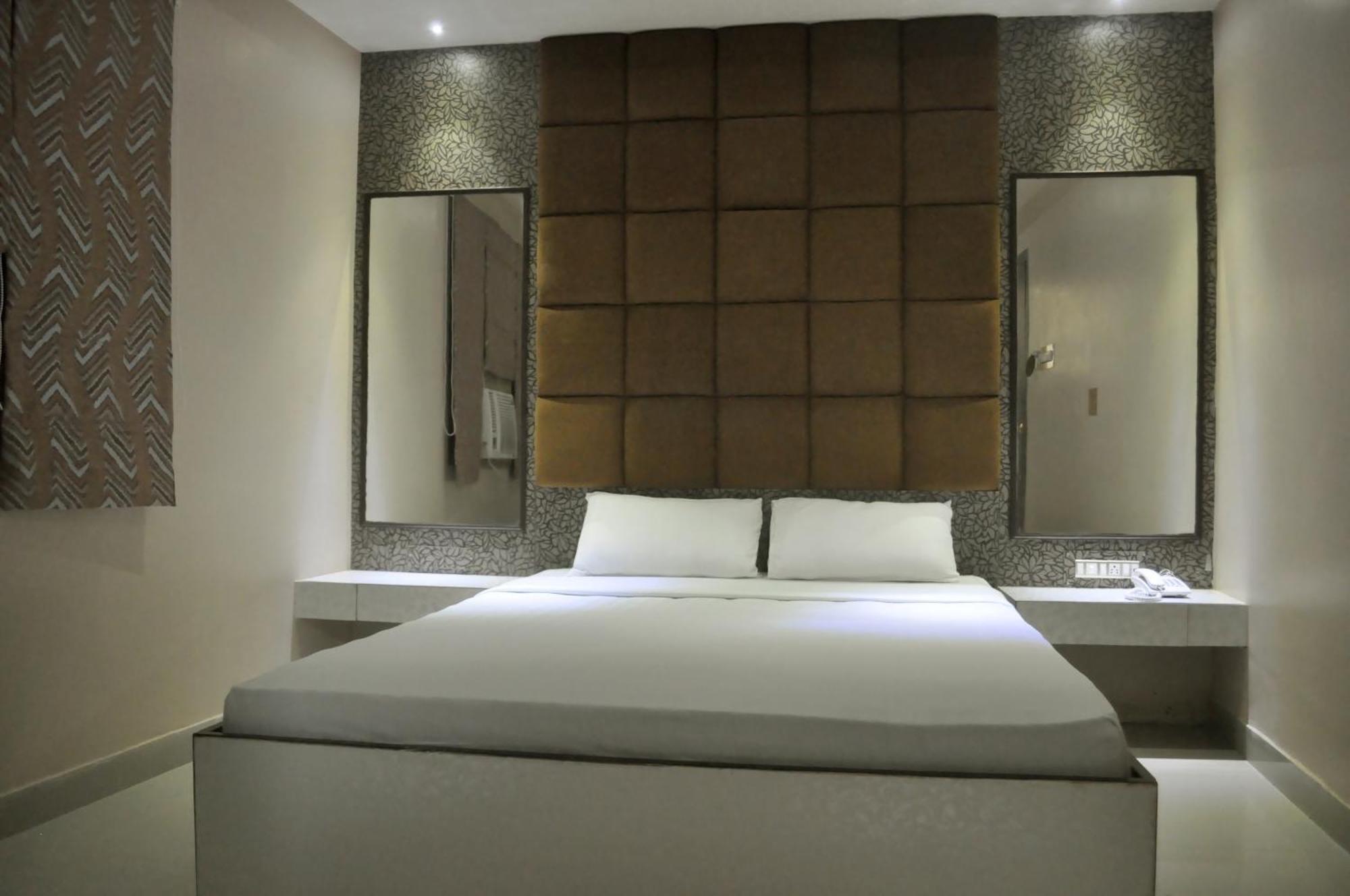 Super Deluxe Double Room,692040507:JPEG