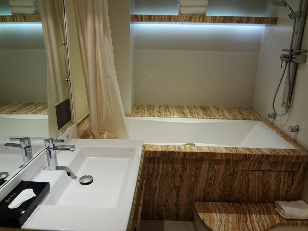 Super Deluxe Double Room