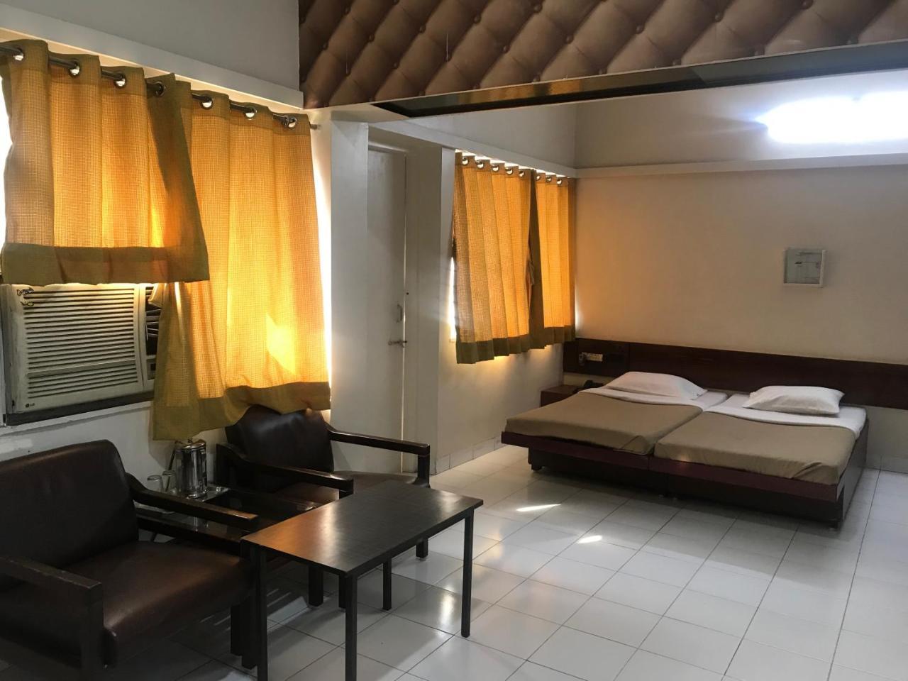 Deluxe Room (Indian Nationals Only),754481029:JPEG