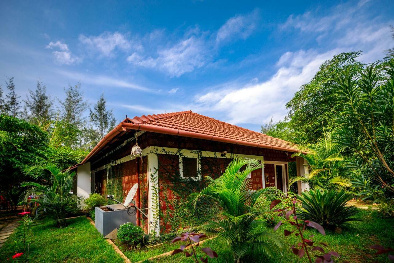 Deluxe Double Room (2 Adults + 1 Child)
