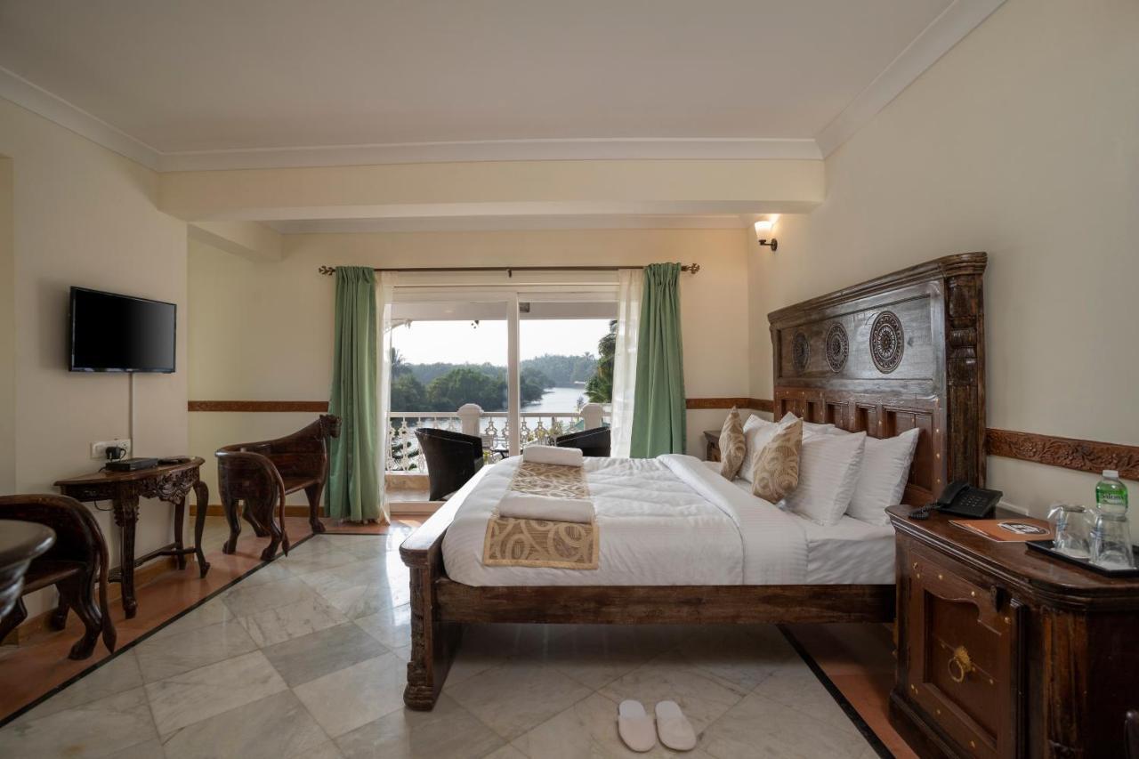 Premier Riverview with Balcony - 15% Discount on Food & Non-Alcoholic Beverages,1604097185:JPEG
